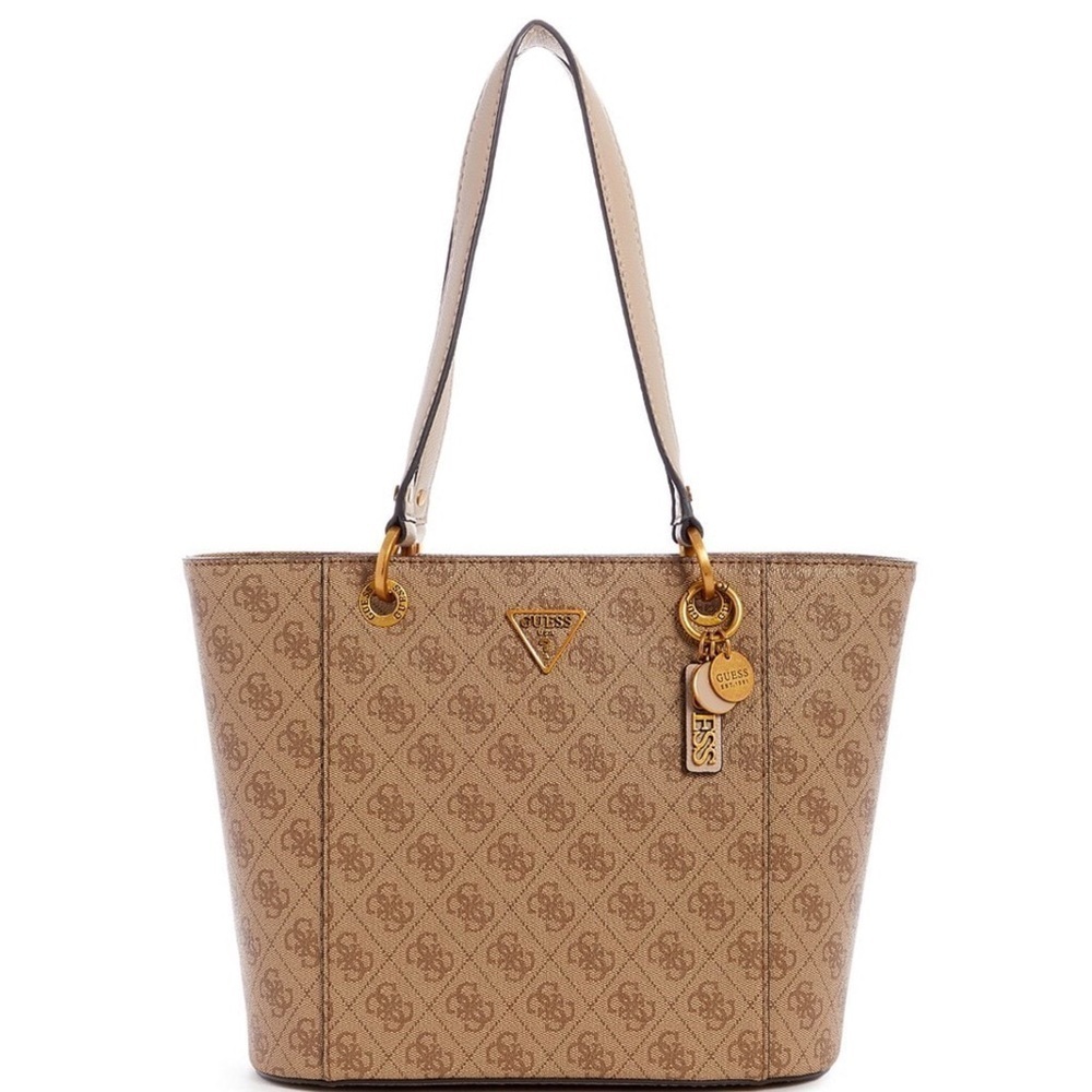 New GUESS Logo Signature Tote